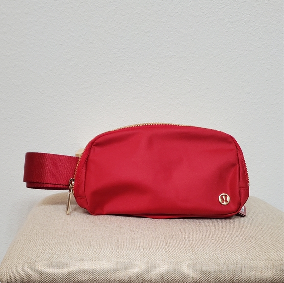 Lululemon new year bag - Picture 1 of 5